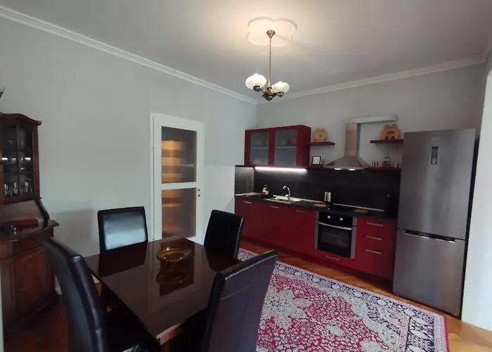 Apartamento Center 7 *