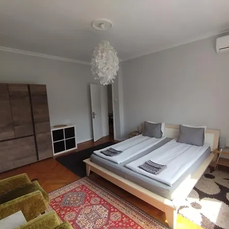 Apartmán Center 7 *