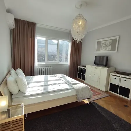 Center 7 Apartament *